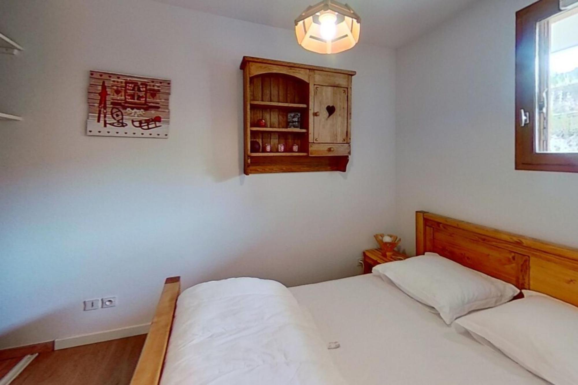 Casa-Amelie Terrace With View And Parking Apartment Vars  Bagian luar foto