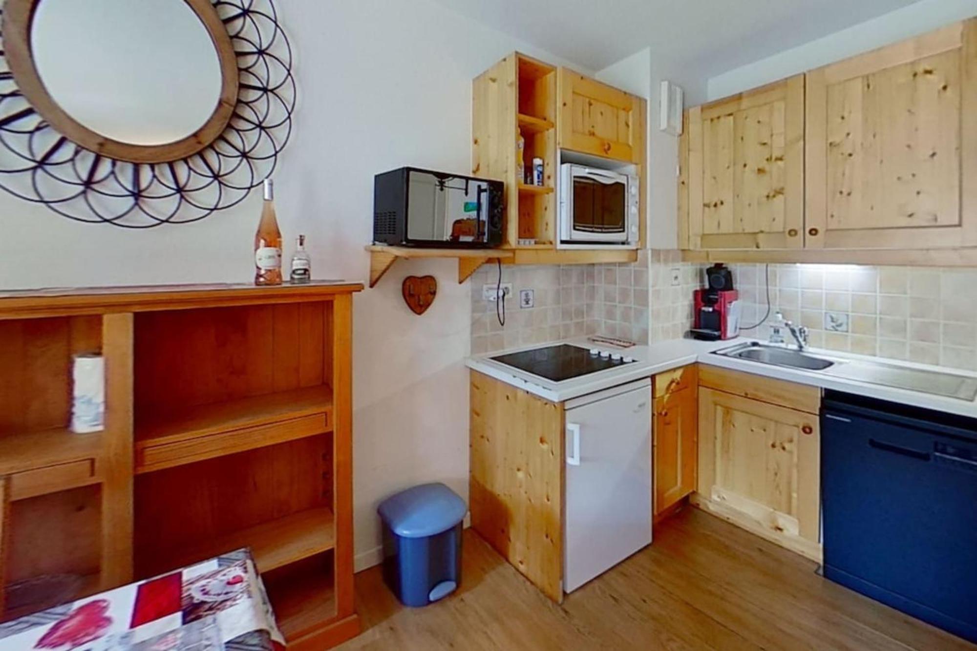 Casa-Amelie Terrace With View And Parking Apartment Vars  Bagian luar foto