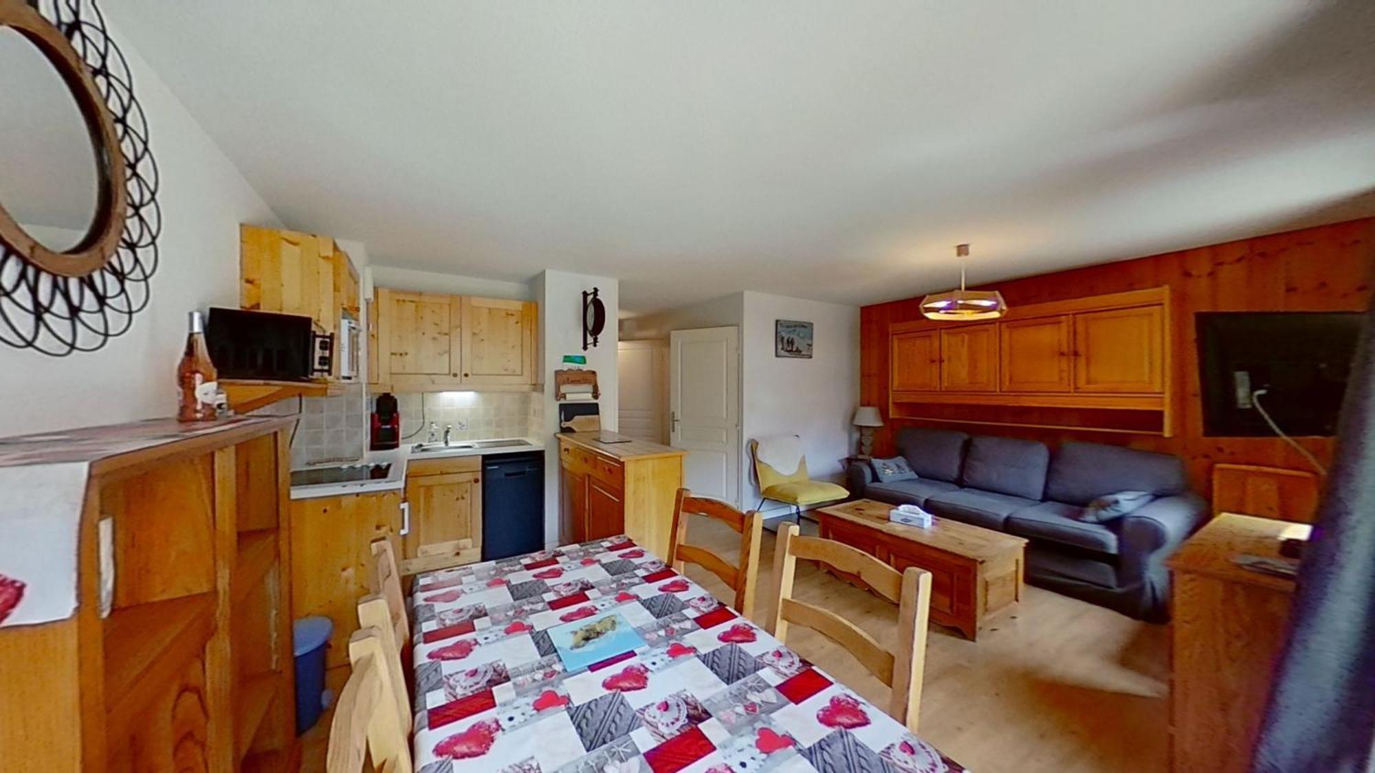 Casa-Amelie Terrace With View And Parking Apartment Vars  Bagian luar foto