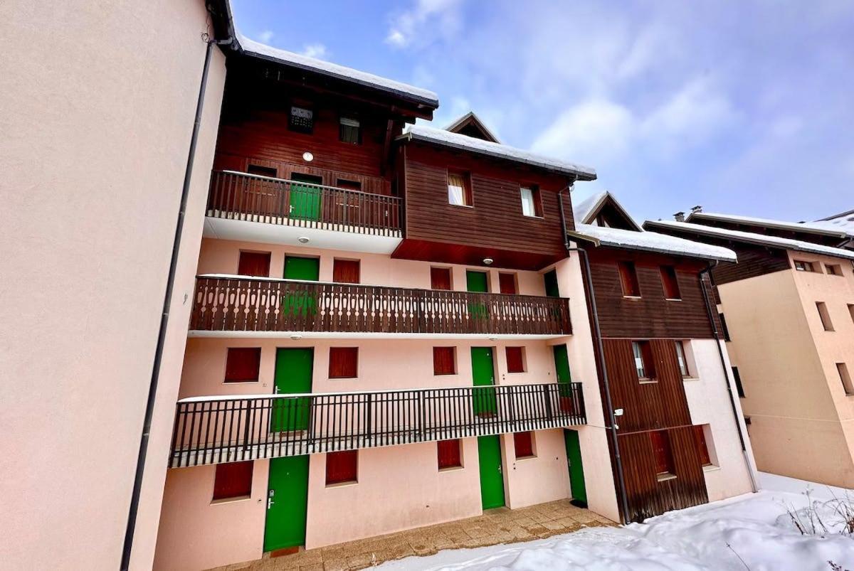Casa-Amelie Terrace With View And Parking Apartment Vars  Bagian luar foto